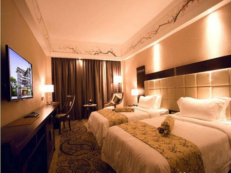 Guilin Golden Crown International Hotel Ngoại thất bức ảnh